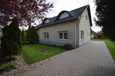Eladó családi ház, Budapest, XXI. kerület 4 szoba 153 m² 164.9 M Ft