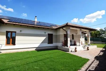 Eladó családi ház, Szigetszentmiklós 4 szoba 255 m² 264 M Ft