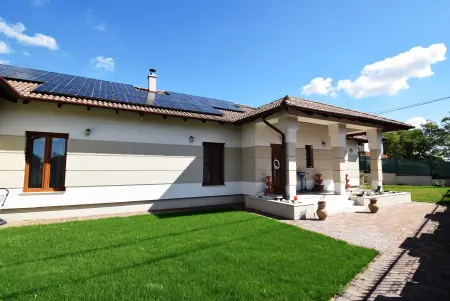 Eladó családi ház, Szigetszentmiklós 4 szoba 255 m² 264 M Ft