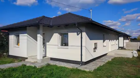 Eladó új építésű családi ház, Délegyháza 1+4 szoba 109 m² 83.9 M Ft